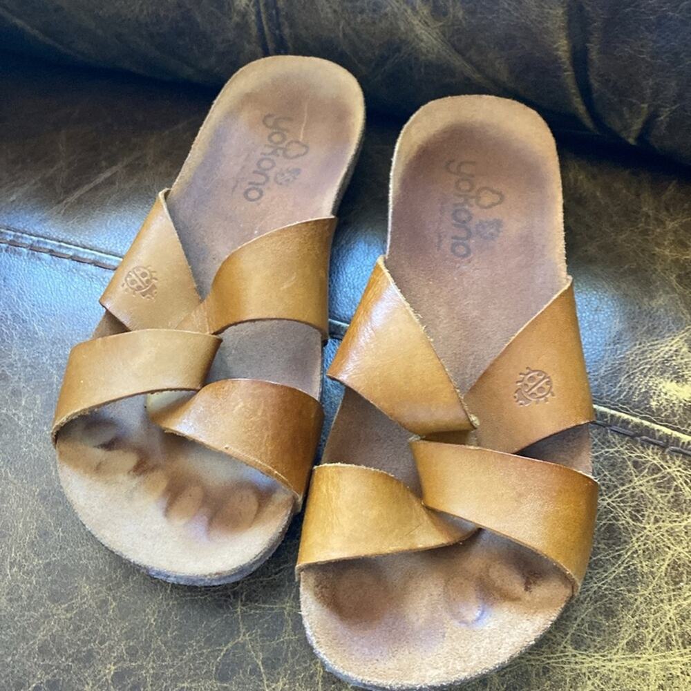 Yokono Women’s 8 Slip On Camel Color Flat Leather… - image 2